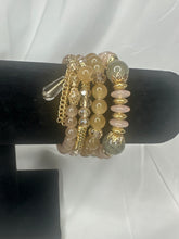 Load image into Gallery viewer, Beige say Hey Beaded Bracelet
