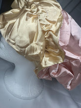 Load image into Gallery viewer, Pink &amp;’ Gold Reversible Bonnet
