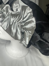 Load image into Gallery viewer, Black ‘n Grey Reversible Bonnet
