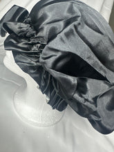 Load image into Gallery viewer, Black ‘n Grey Reversible Bonnet
