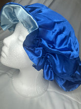 Load image into Gallery viewer, Battle of Blue Reversible Bonnet
